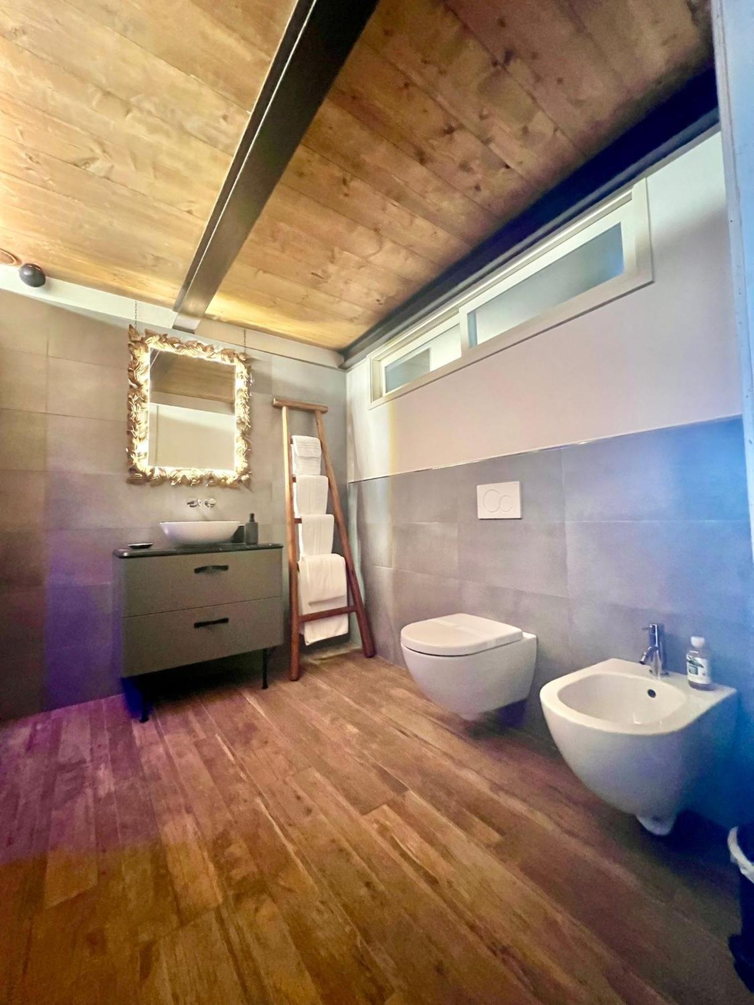 Al 53 Luxury Place In 圣米尼亚托 外观 照片